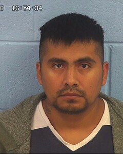Mugshot of DE JESUS, CARLOS