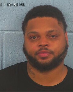 Mugshot of TUCK, LADERRICK