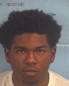 Mugshot of MACON, DAMION
