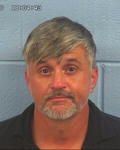 Mugshot of RAY, STEVEN