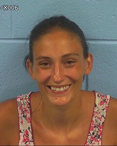 Mugshot of BREEDENBERRY, LINDSAY