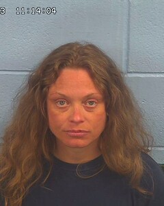 Mugshot of WALLIS, RACHEL